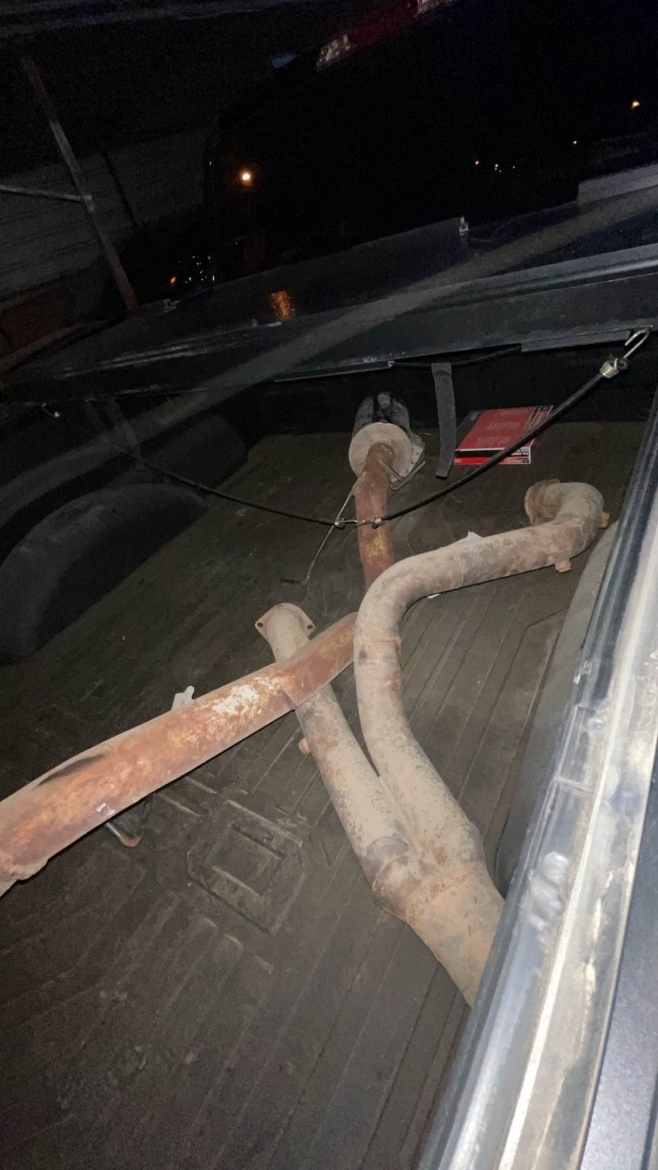 Picture of للبيع كتباك مع واي بايب حق دينيلي تاهو من موديل ٢٠٠٧ وصاعد
