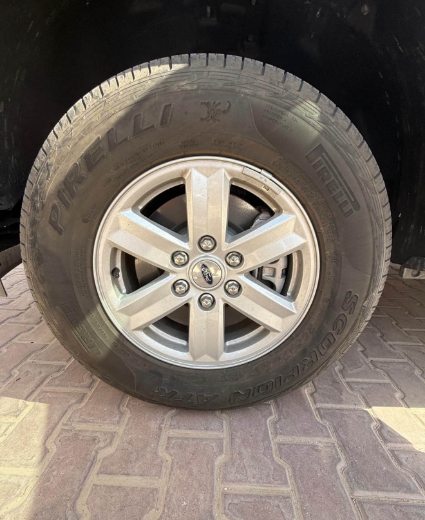Picture of للبيع تواير بيرلي وكاله  + رنق مقاس ١٧