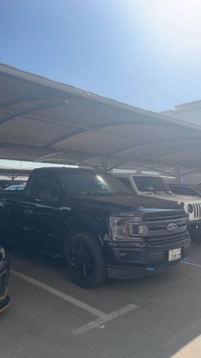 Picture of للبيع رنقات السبورت اللون الاسود صبغ قابل للازاله