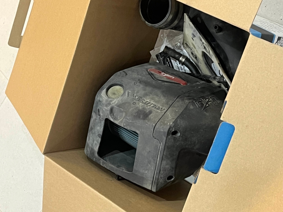 Picture of للبيع شوتة نظيفة 