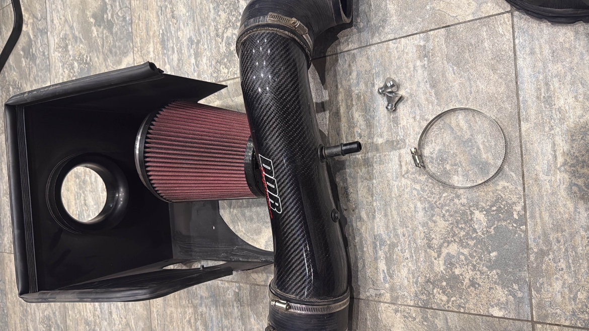 Picture of للبيع شوتة ddr كاربن فايبر