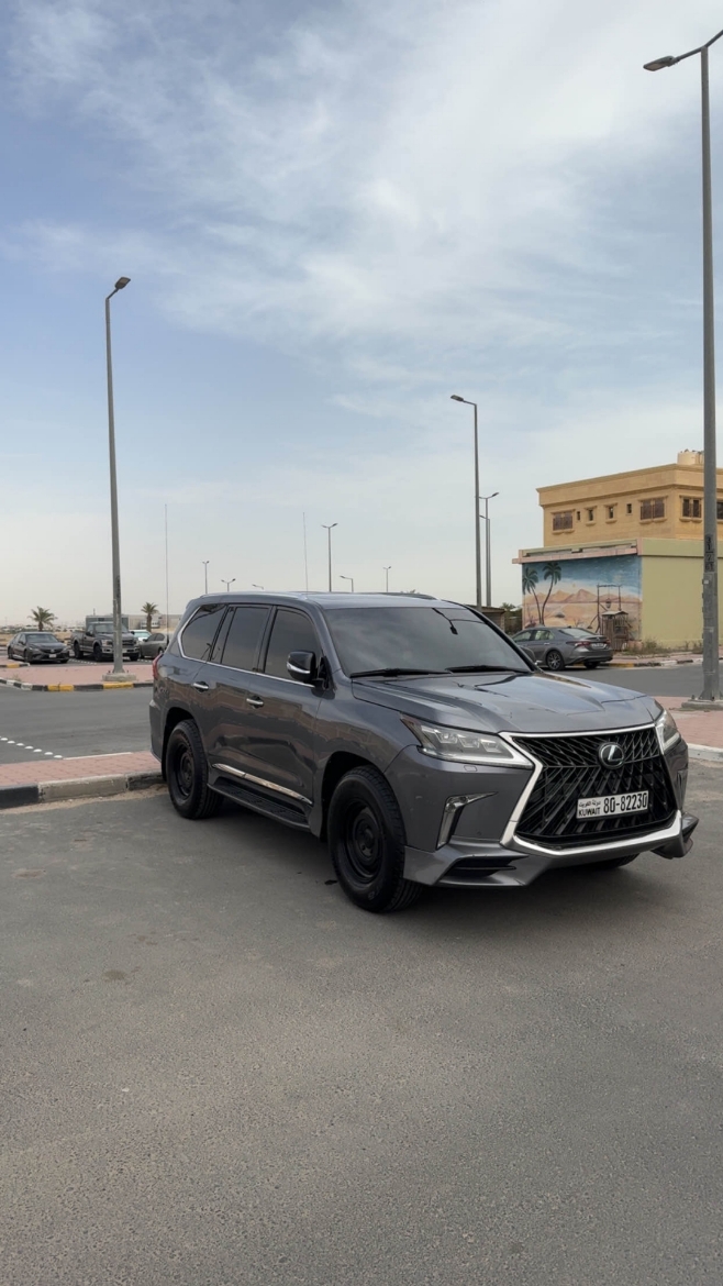 Picture of للبيع اربع رنقات معا أربع تواير شواهين حجم 17 ما صارلهم شهر راكبين 