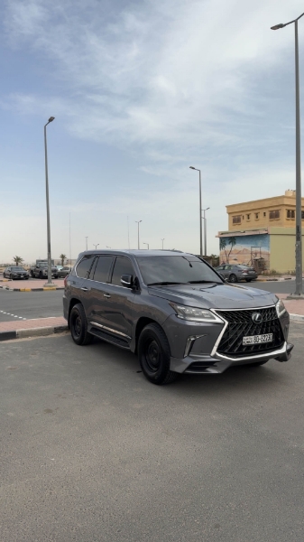 Picture of للبيع اربع رنقات معا أربع تواير شواهين حجم 17 ما صارلهم شهر راكبين 